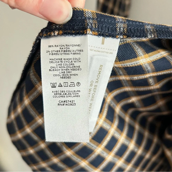 NWOT Loft Navy and Mustard Plaid Tiered Midi Dress Gold Accents Size Small Fall - Picture 4 of 9